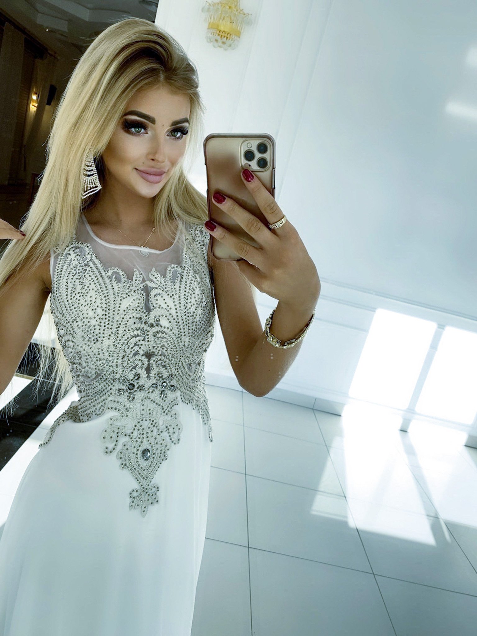 Balta suknelė su siuvinėtu viršumi ir šifono sijonu „Sidabro spindesys“ 34 dydis - Image 3