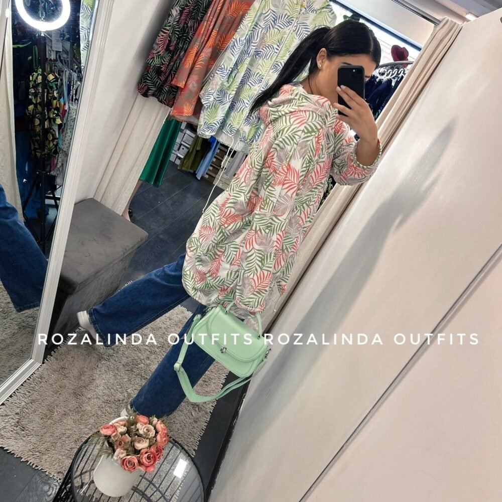 Oversize bliuzonai su uztrauktuku ir kapišonu