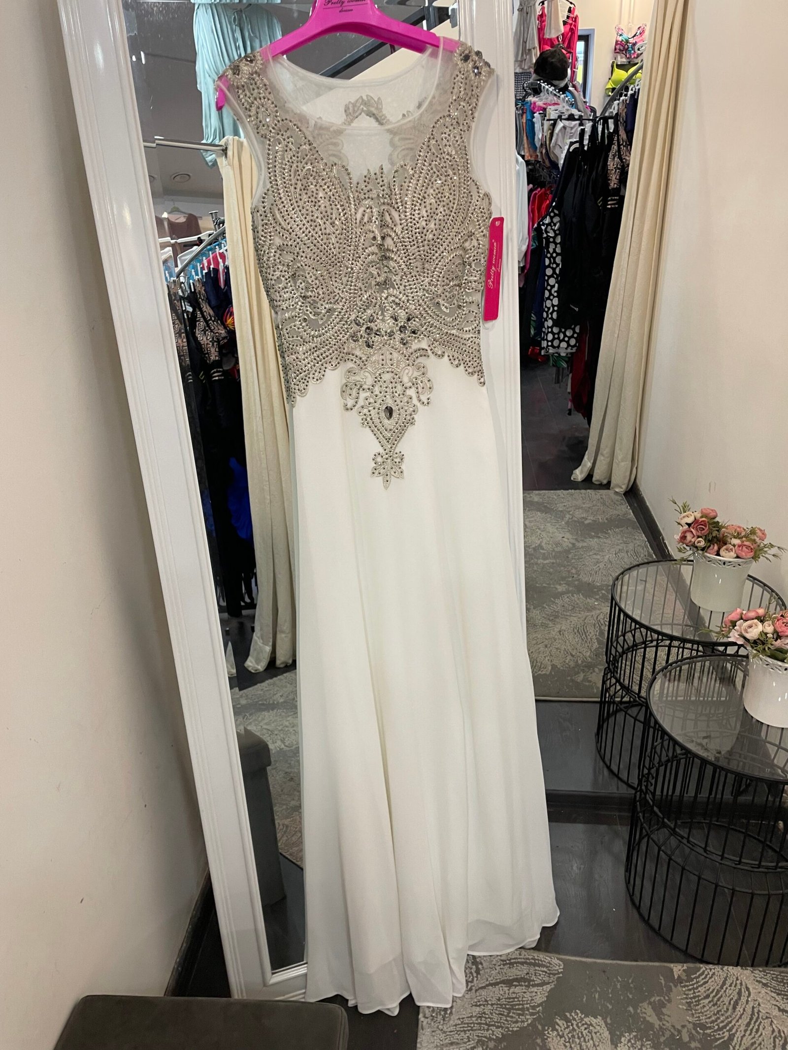 Balta suknelė su siuvinėtu viršumi ir šifono sijonu „Sidabro spindesys“ 34 dydis - Image 4