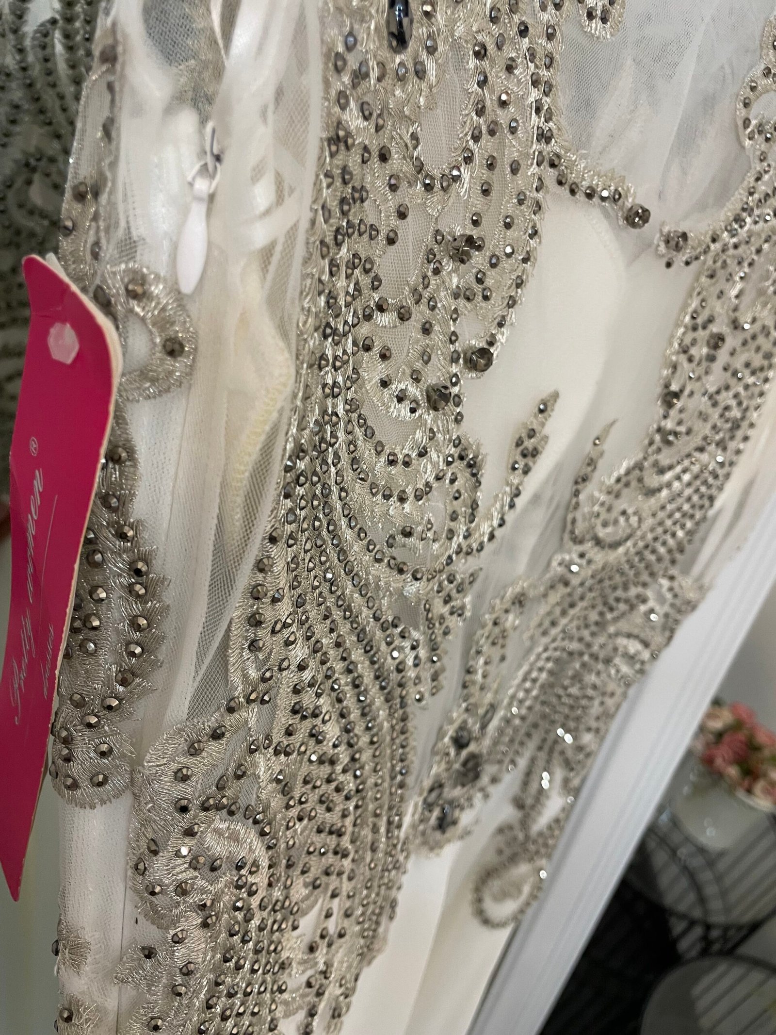 Balta suknelė su siuvinėtu viršumi ir šifono sijonu „Sidabro spindesys“ 34 dydis - Image 6