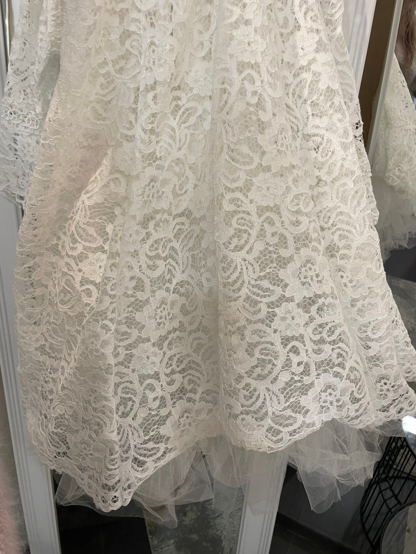 Balta nėriniuota suknelė „Baltoji undinėlė“ - Image 6