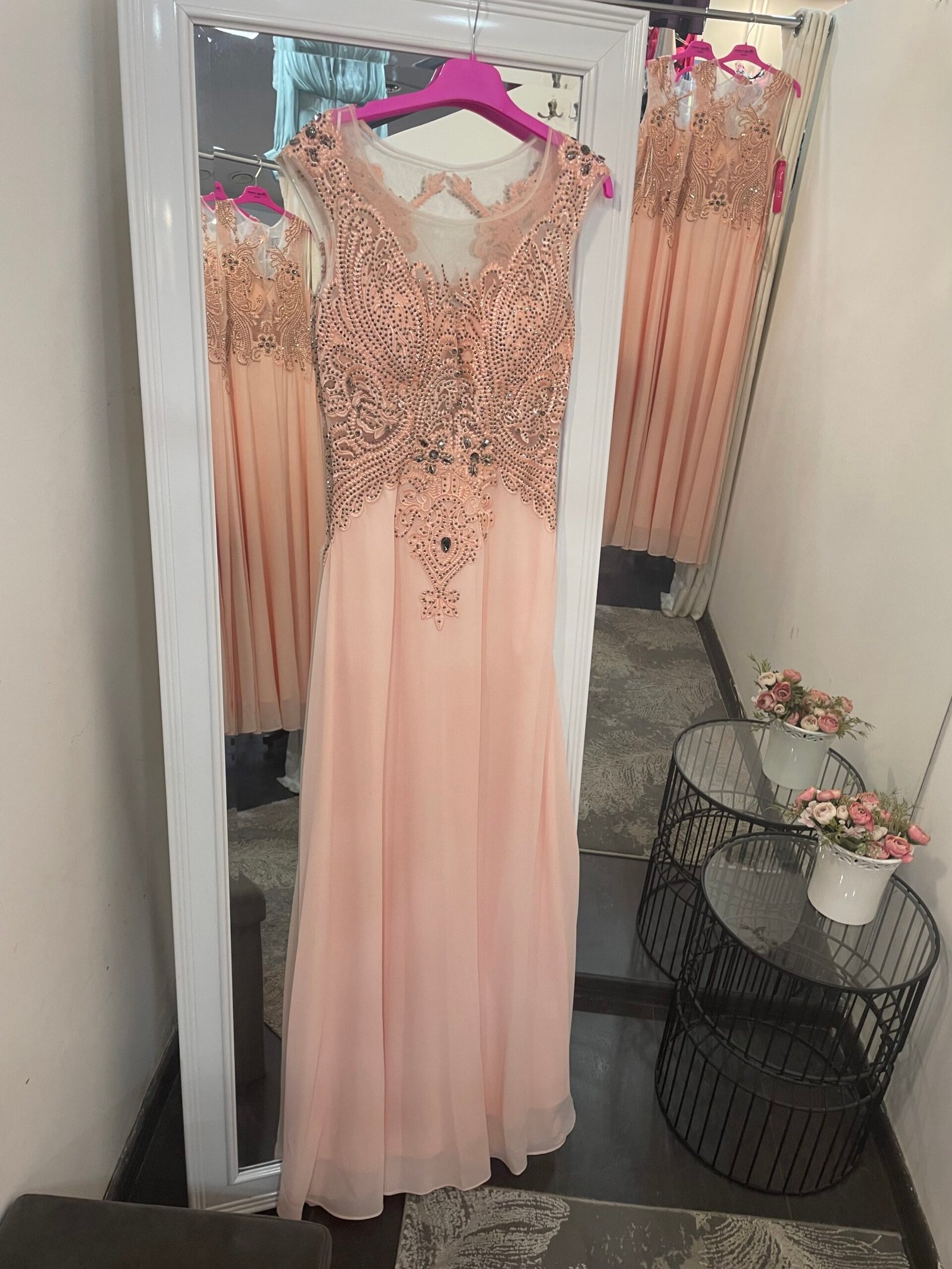 Ilga tiulinė suknelė „Persiko rožė“ - Image 2