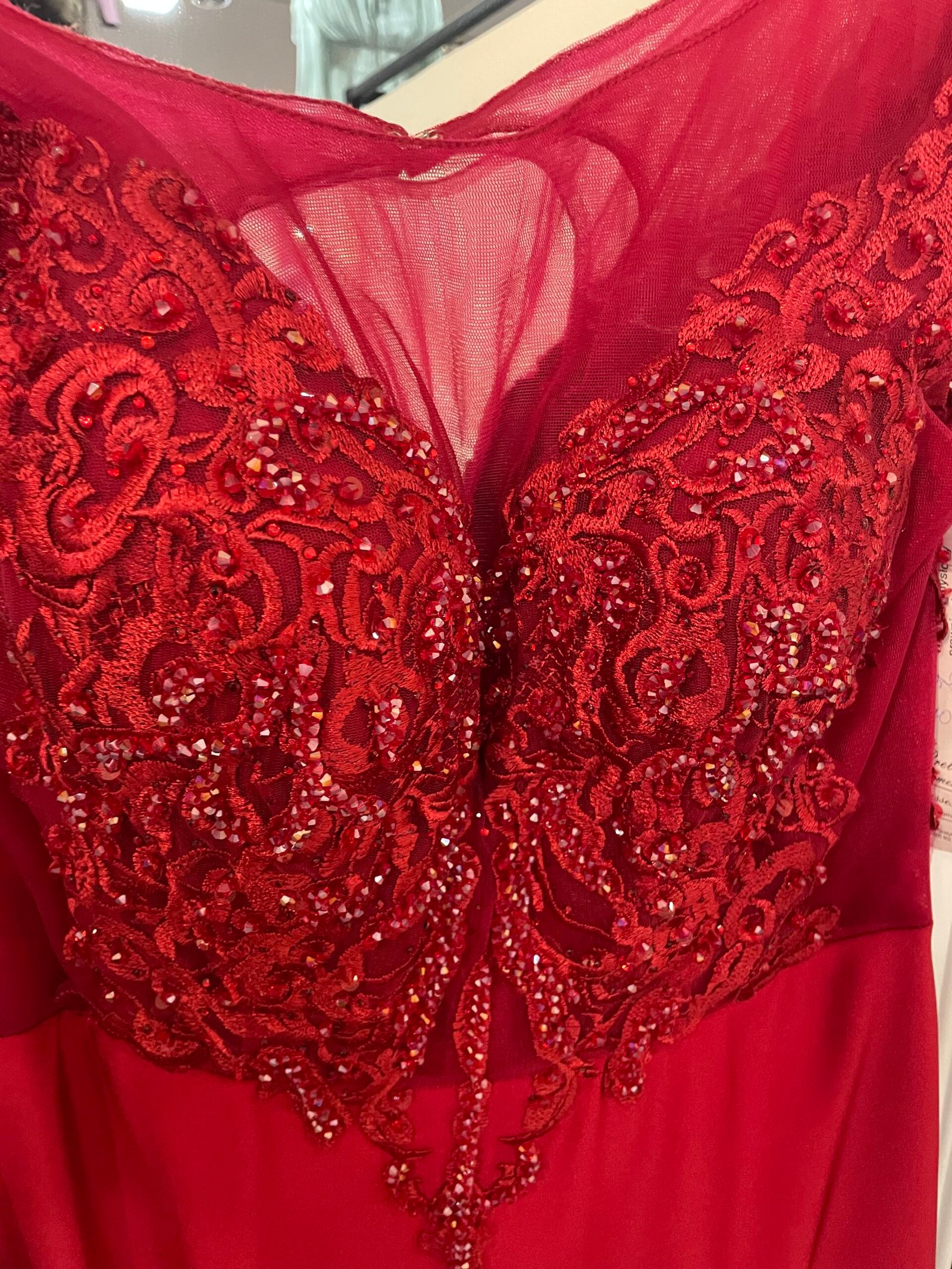 Ilga raudona suknelė su ažūriniu viršumi ir suvarstymu nugaroje, 40dydis - Image 5