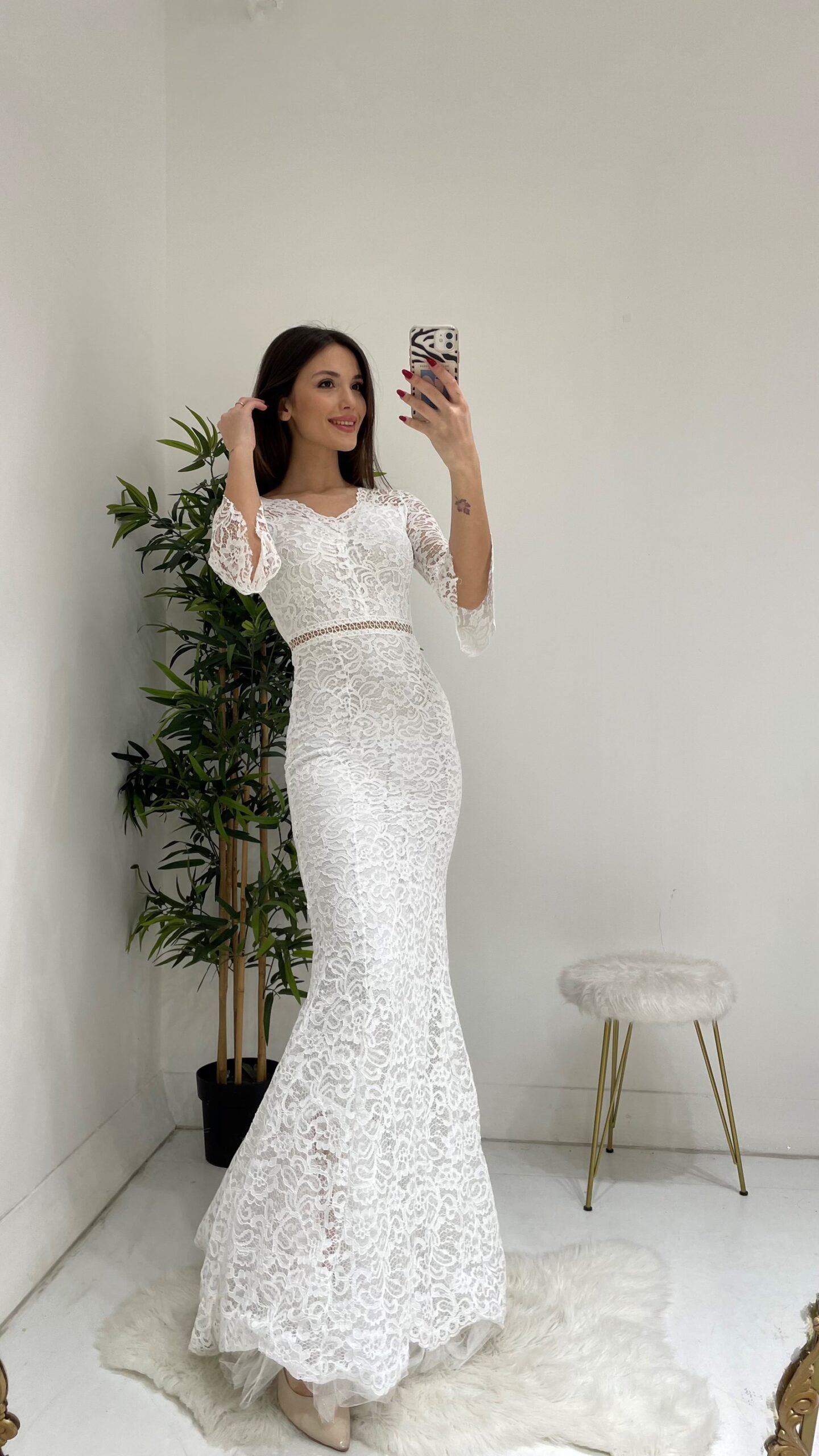 Balta nėriniuota suknelė „Baltoji undinėlė“