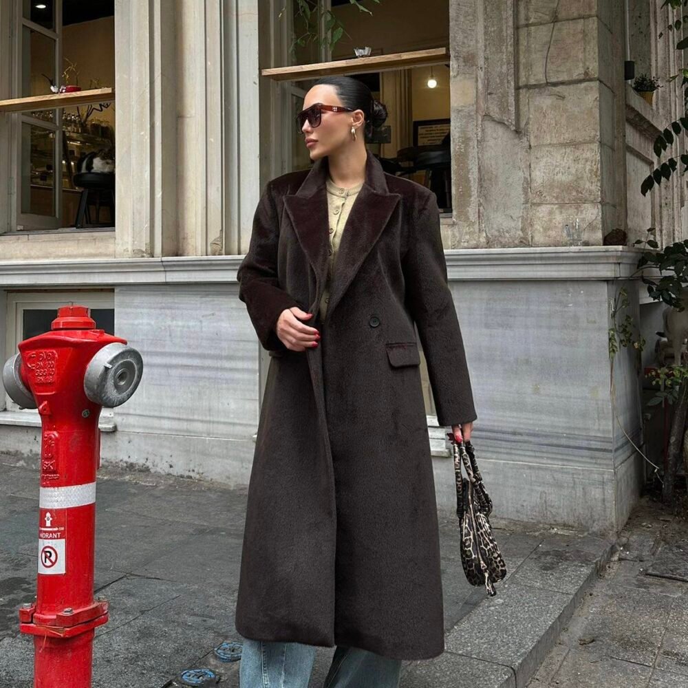 Trumpaplaukis premium klasės šokolado spalvos paltas