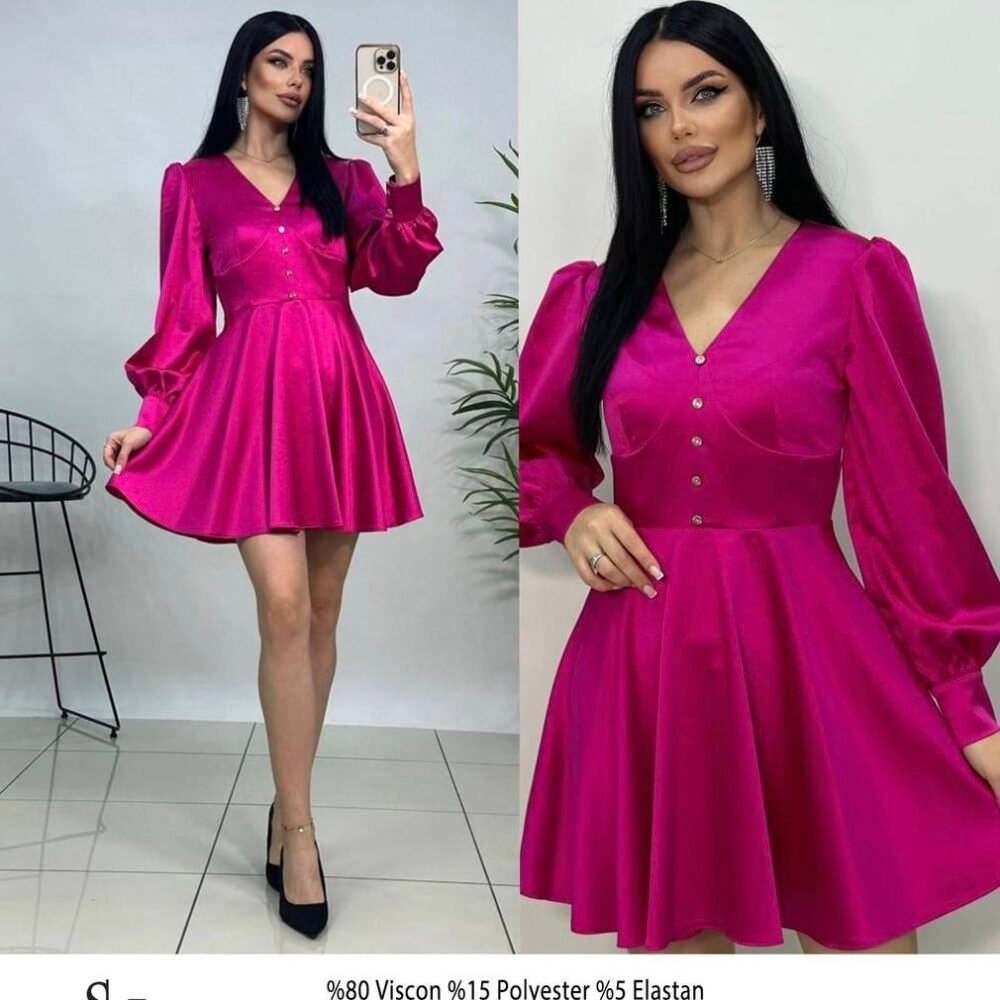 Trumpa fuksijos spalvos suknelė su ilgomis pūstomis rankovėmis ir sagutėmis