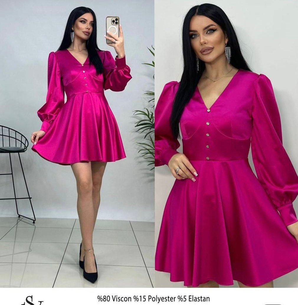 Trumpa fuksijos spalvos suknelė su ilgomis pūstomis rankovėmis ir sagutėmis