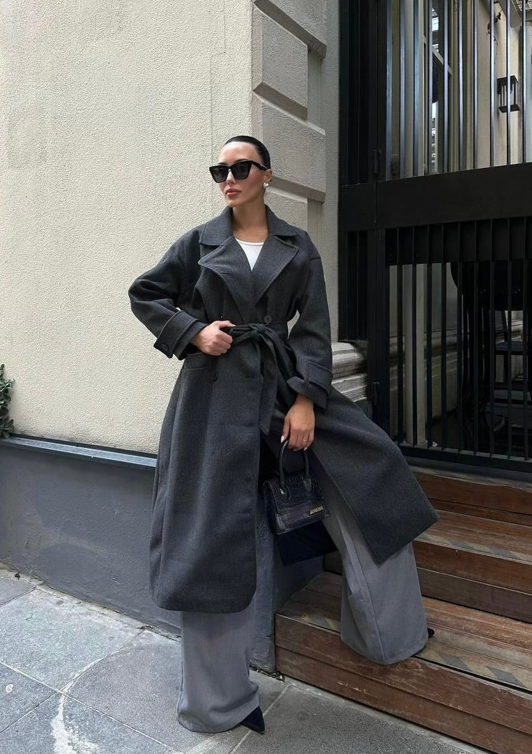 Grafito spalvos vilnonis paltas su diržu • Premium kokybė